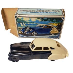 Avon Arrow 33 Deep Woods After Shave w/Box